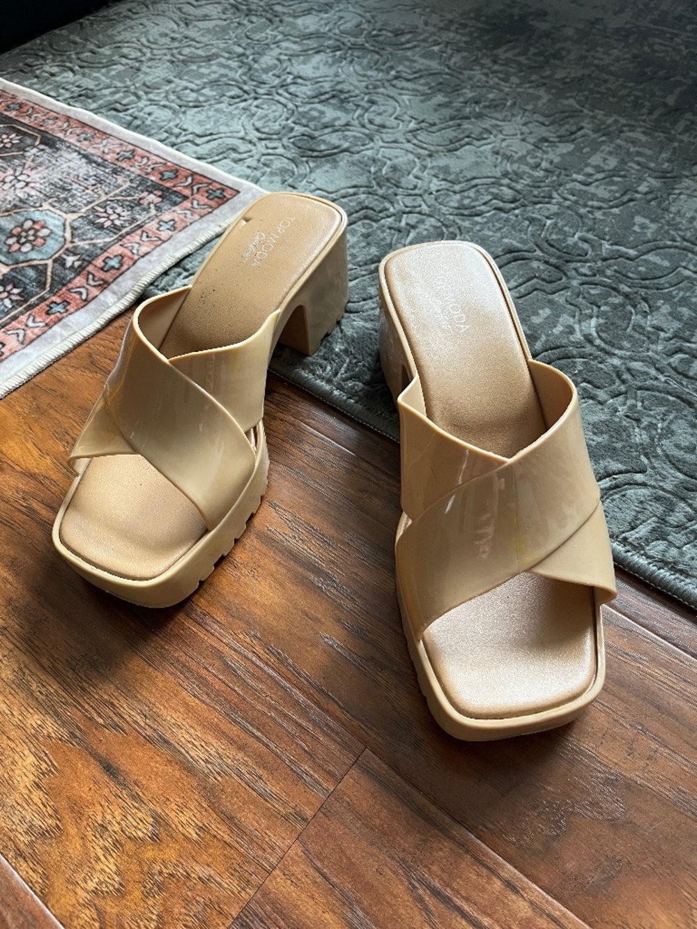 Slip on chunky heel